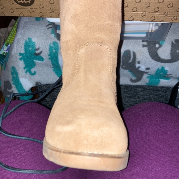 Tall lace up lamo boots in hickory with stitch detail and black laces - Picture 5 of 6